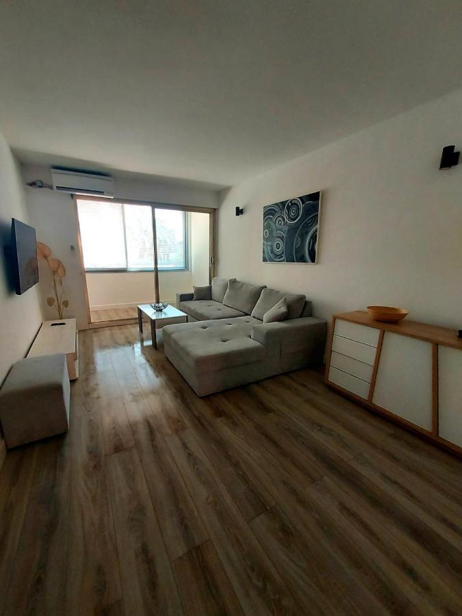 Appartement T3 Plein Centre Ville Le Lavandou Exterior photo